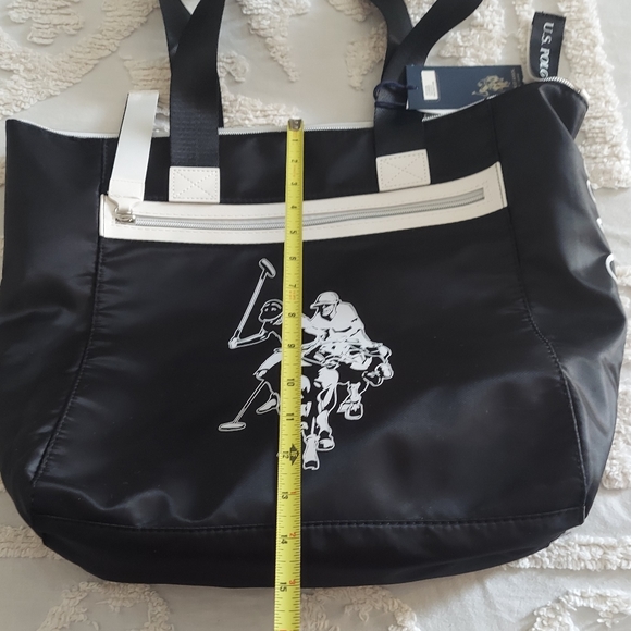 Tommy Hilfiger nylon gym bag/ tote/day bag - Picture 2 of 6